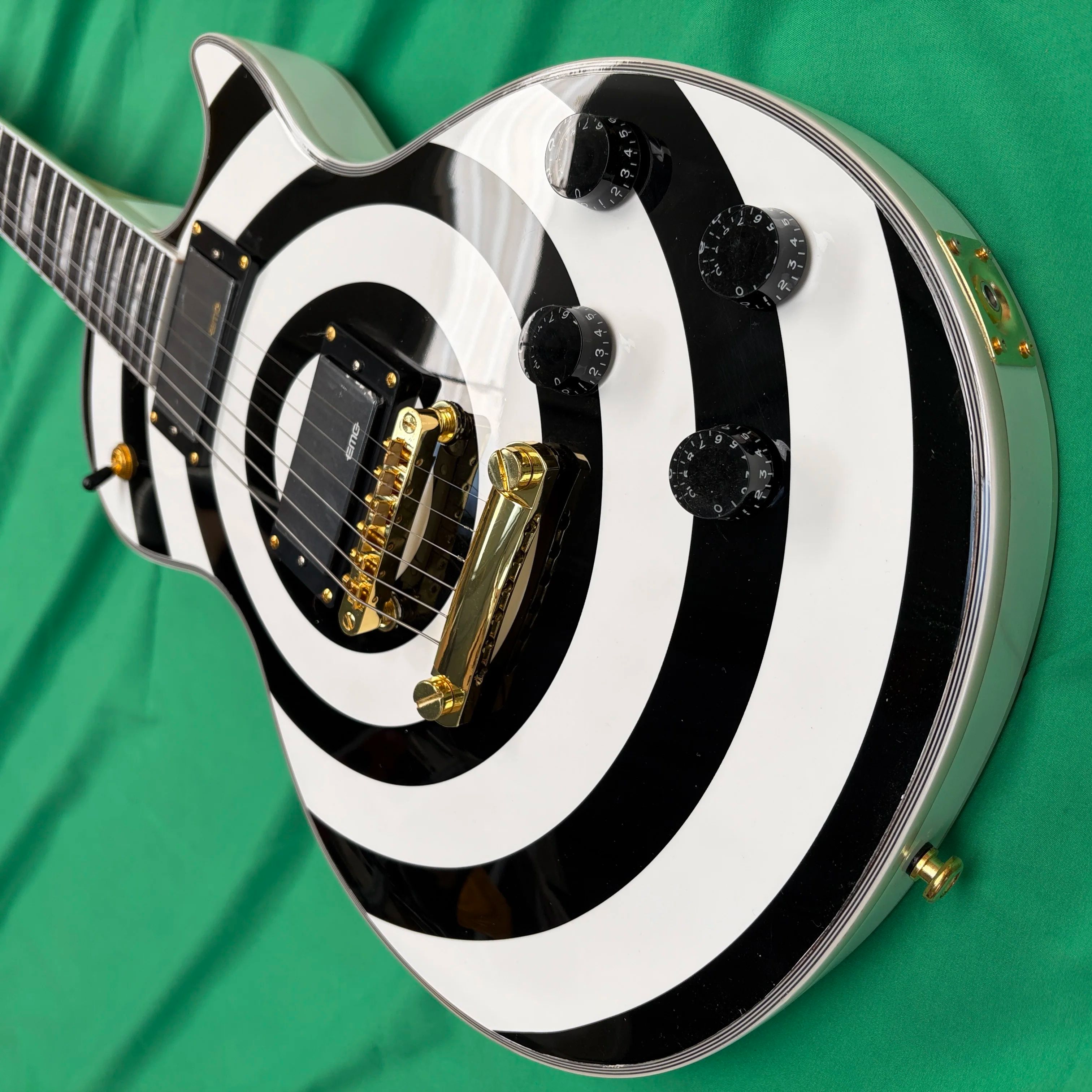 Musical Instrument Strings - hot selling Classic Six-String Electric Guitar