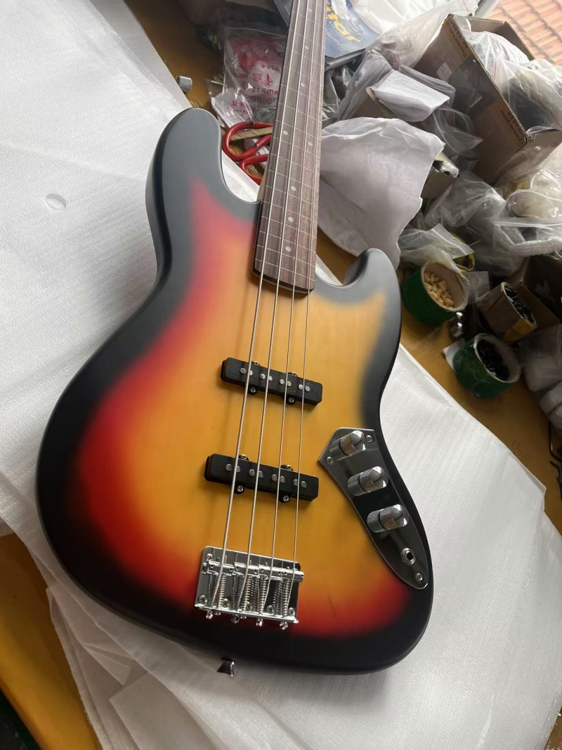Free delivery of high quality  - огляд і ціна Bass Guitar Fretless